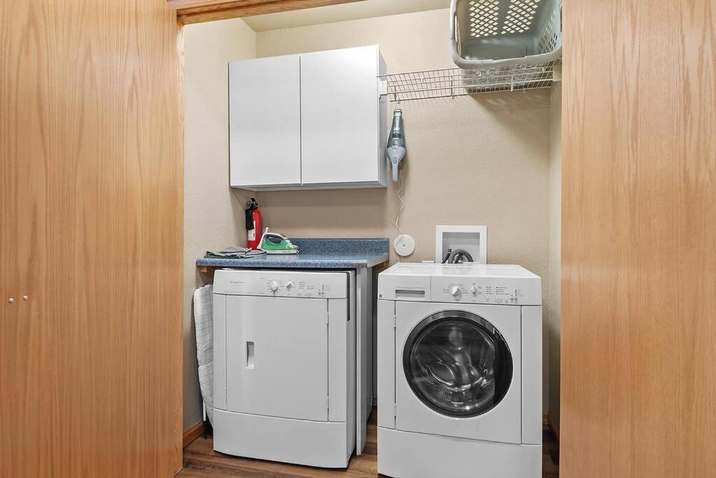 Willa Convenient Townhouse - Near Airport Rapid City Zewnętrze zdjęcie